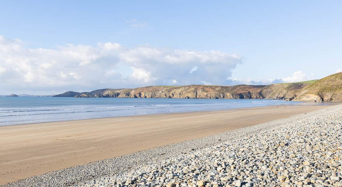 Spectacular Newgale Beach is a short stroll away. 