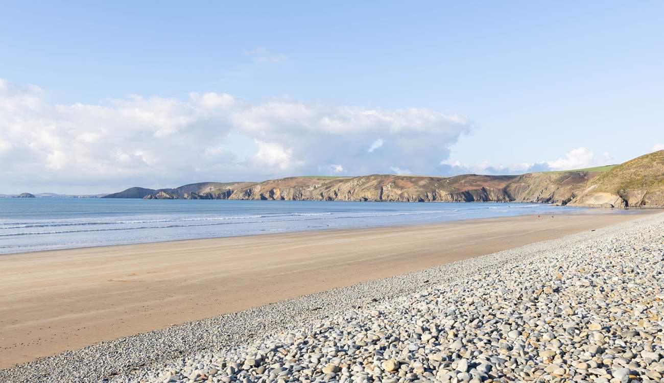 Spectacular Newgale Beach is a short stroll away. 