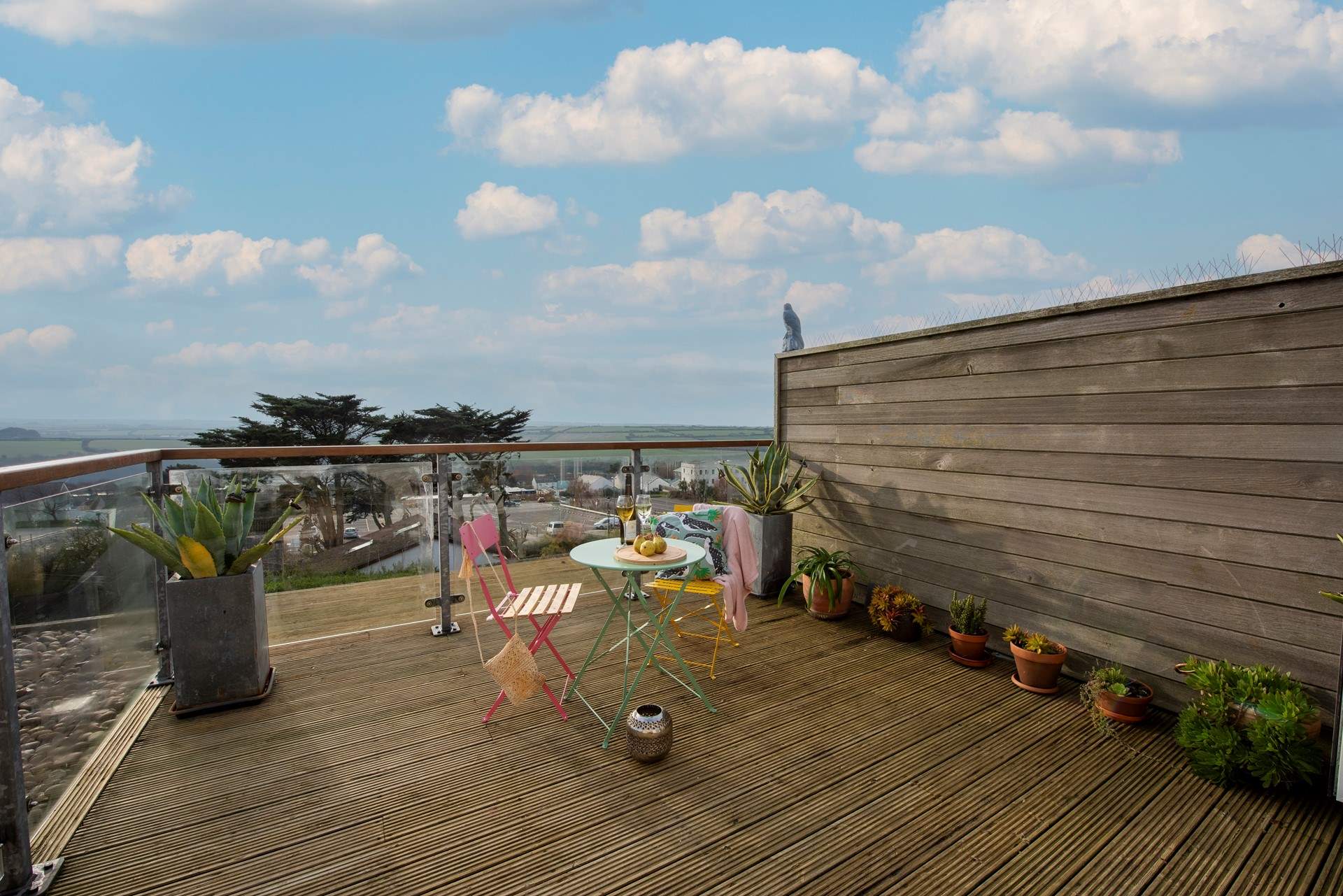 The large roof terrace catches the sun most of the day. 