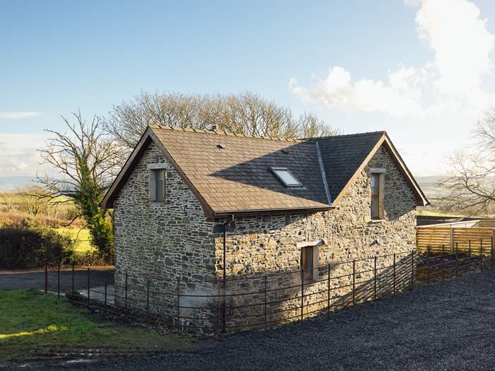 Ysgubor, Sleeps 6 in Aberystwyth