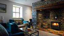 Nestling between the mountains and the sea, Cwmcaseg offers an enchanting, idyllic retreat. The pretty seaside town of Aberystwyth is a ten minute drive away. From nearby New Quay, take a boat trip to spot the dolphins in the bay. 