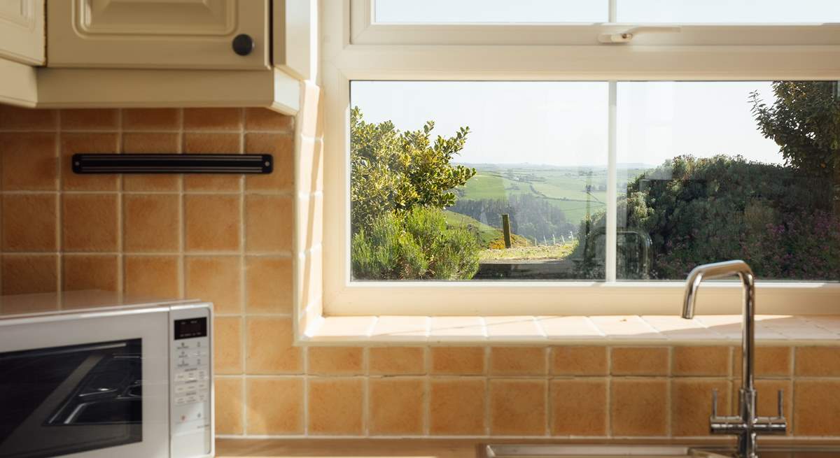 Splendid views surround the cottage. 