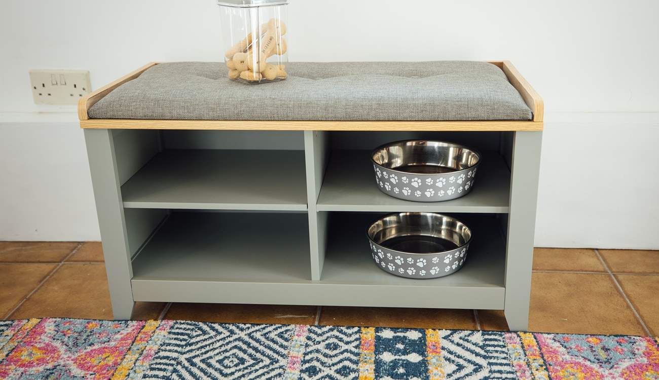 Don't forget the dog. He'll love it here!