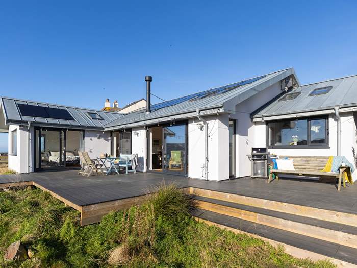 Safari, Sleeps 8 in Perranporth