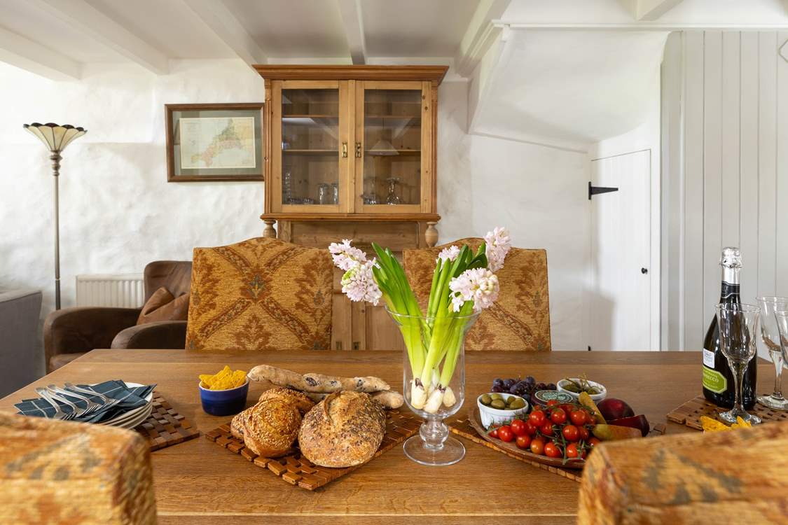 Elegant furnishings and extreme comfort make this an exceptional cottage for the family.