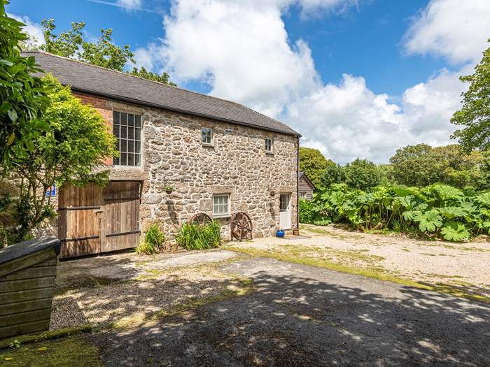 Roskennals Granary, Sleeps 4 in Penzance