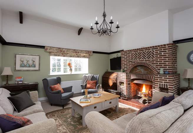 Plenty of space in this room for everyone to get together.