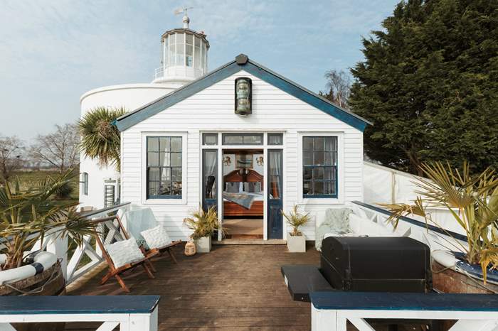 The Lighthouse Keeper's Cabin is a Dog friendly lighthouse cabin, with sea views and hot tub near Cardiff, Wales.