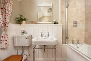 The gorgeous family bathroom.