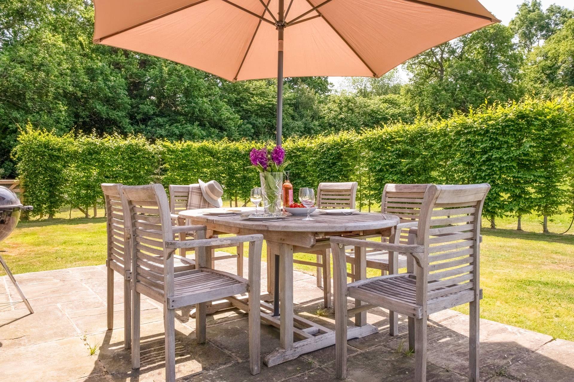 Alfresco dining!