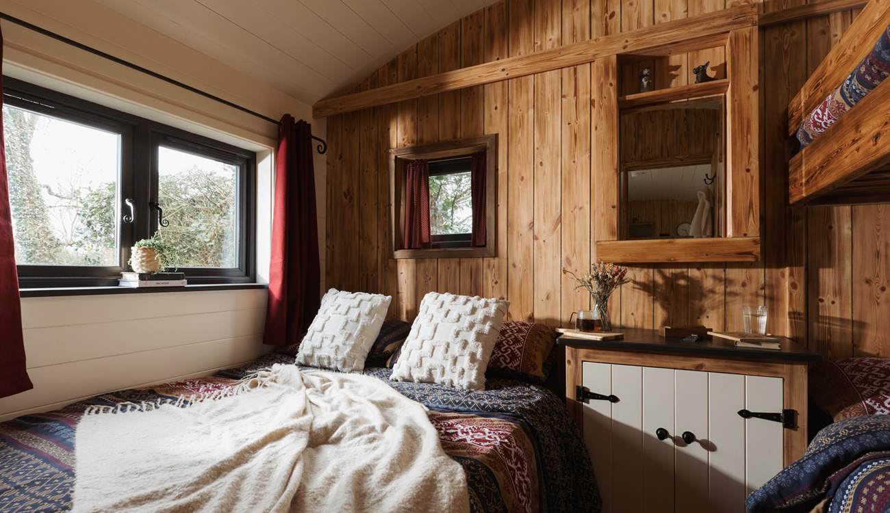 Open the curtains, and enjoy a slow morning. 