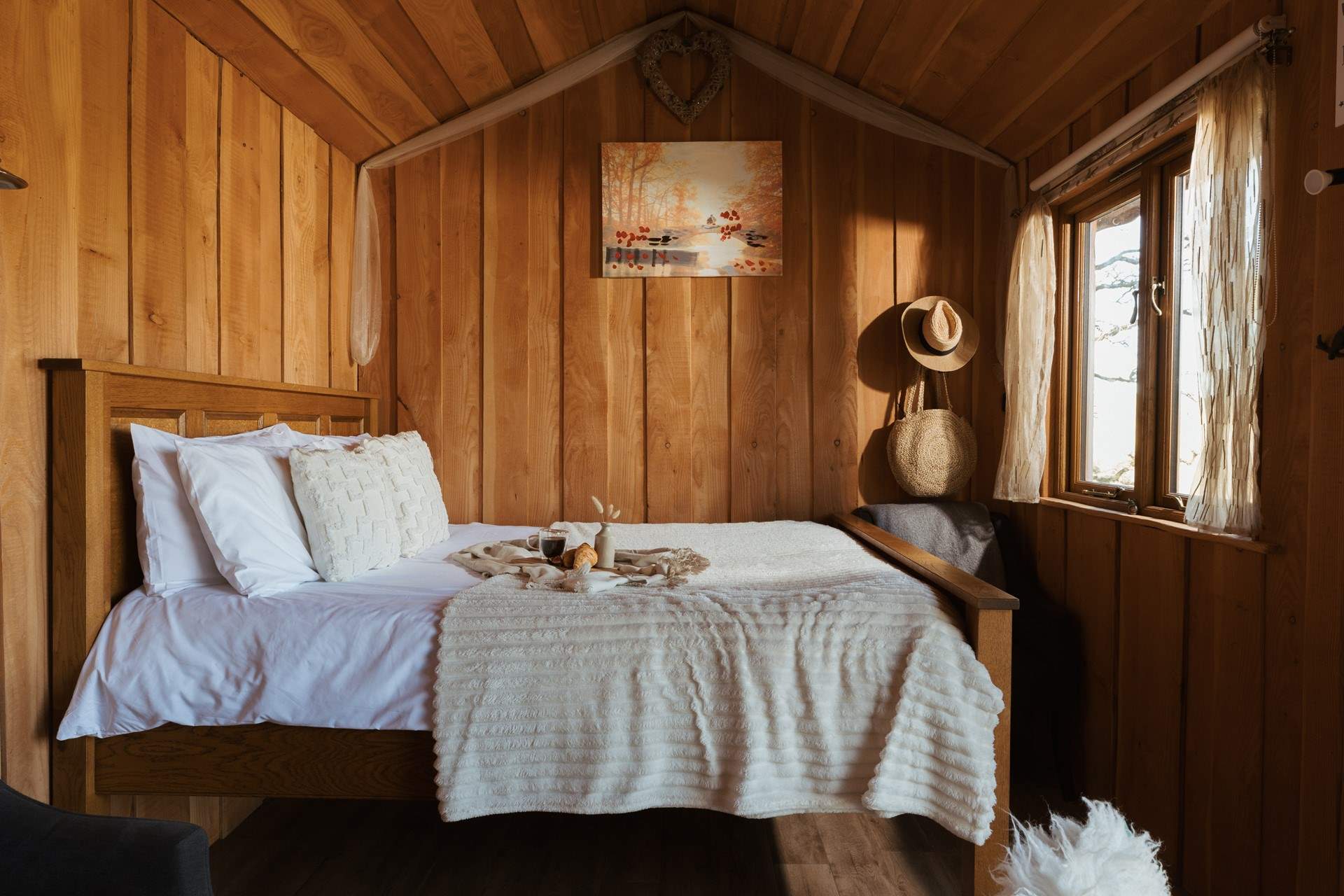 And offers you a restful night's sleep. 