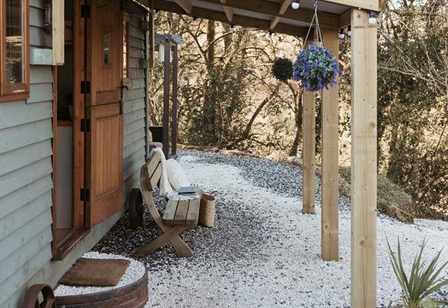 Alma is surrounded by trees creating a peaceful, intimate setting.