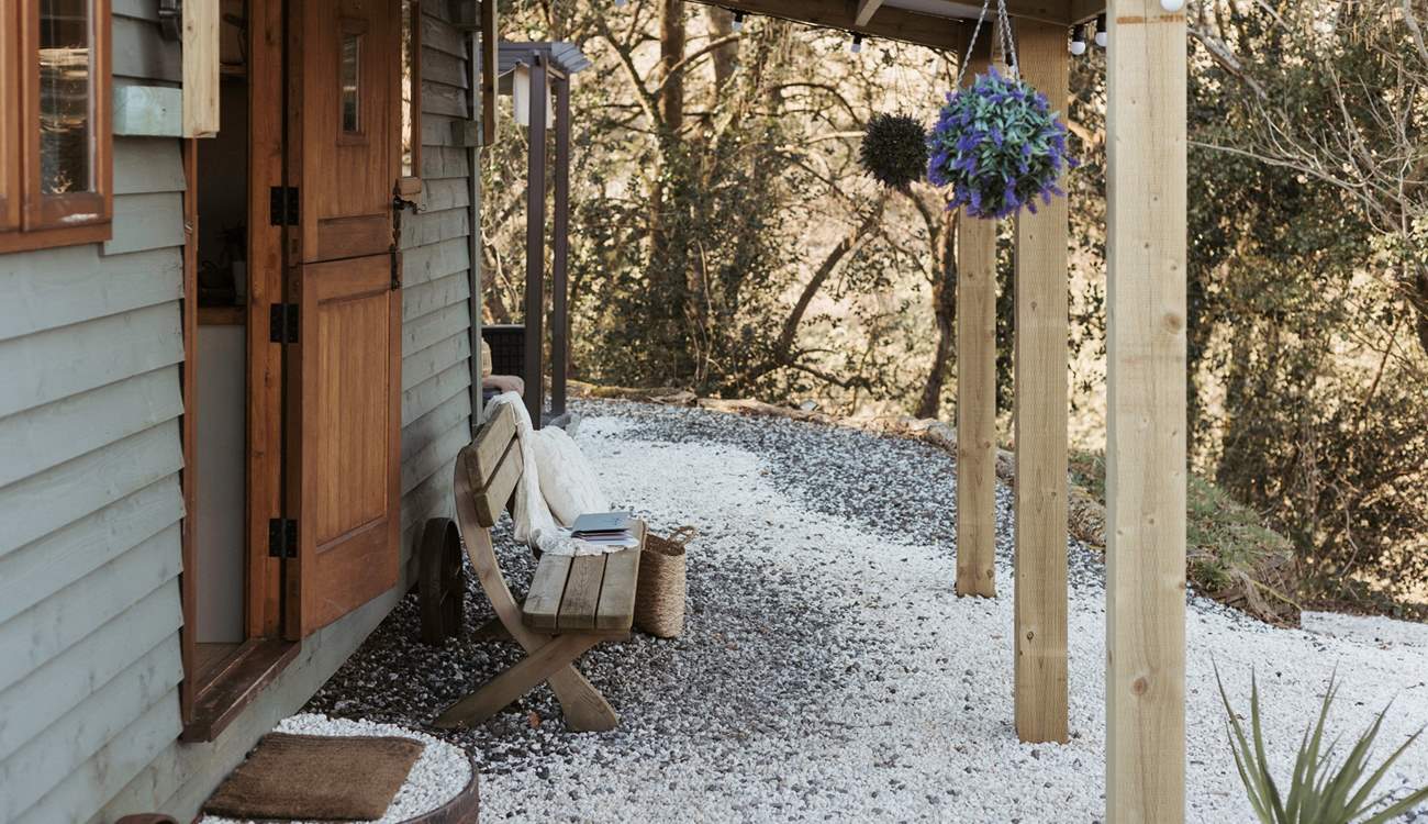 Alma is surrounded by trees creating a peaceful, intimate setting.