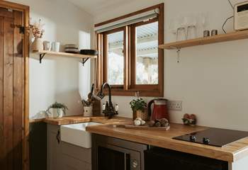 Stock up on local produce from the nearby market town of South Molton before whipping up a feast in the well-equipped kitchen.