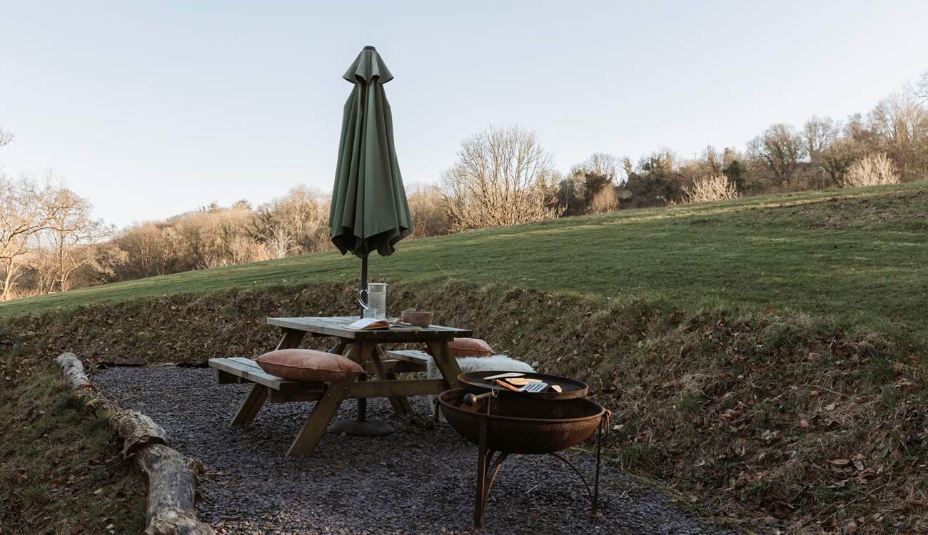 Fire up the barbecue and fire-pit to create the perfect setting for al fresco evenings. 