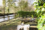 Enjoy al fresco dining and evening sundowners, right by the river.