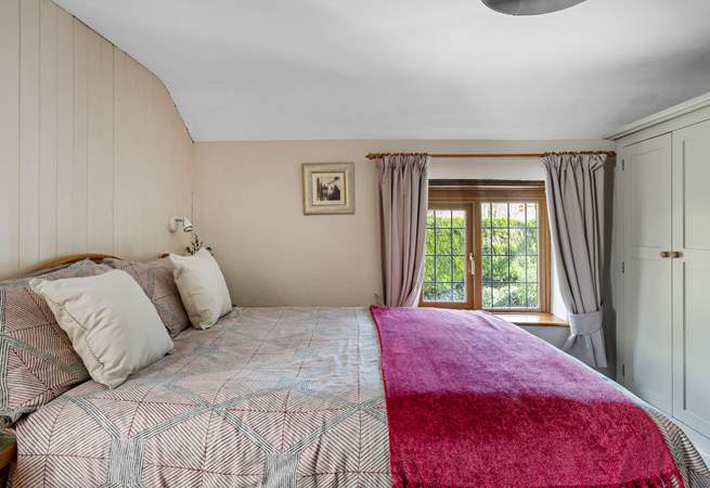 Wake up to the sound of birdsong and the gentle waters of the river.