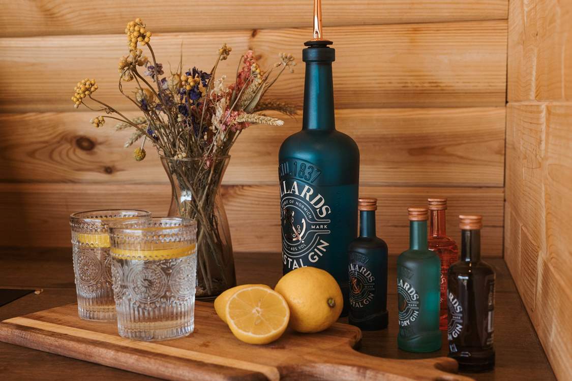 You can even arrange to sample a selection of delicious gins from the local distillery Bullards. Please speak with the owner to organise.