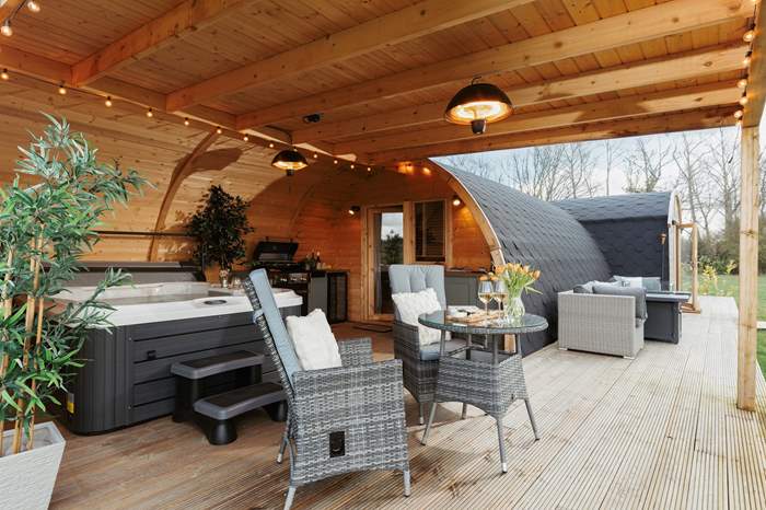 Laurel Lodge is a Luxury cabin with a hot tub near Beccles, Norfolk.