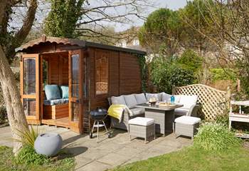 Make the most of outdoor living at the bottom of the garden.