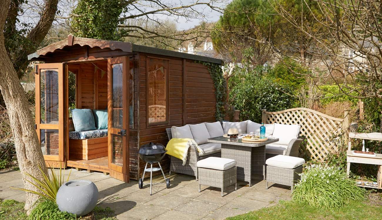 Make the most of outdoor living at the bottom of the garden.