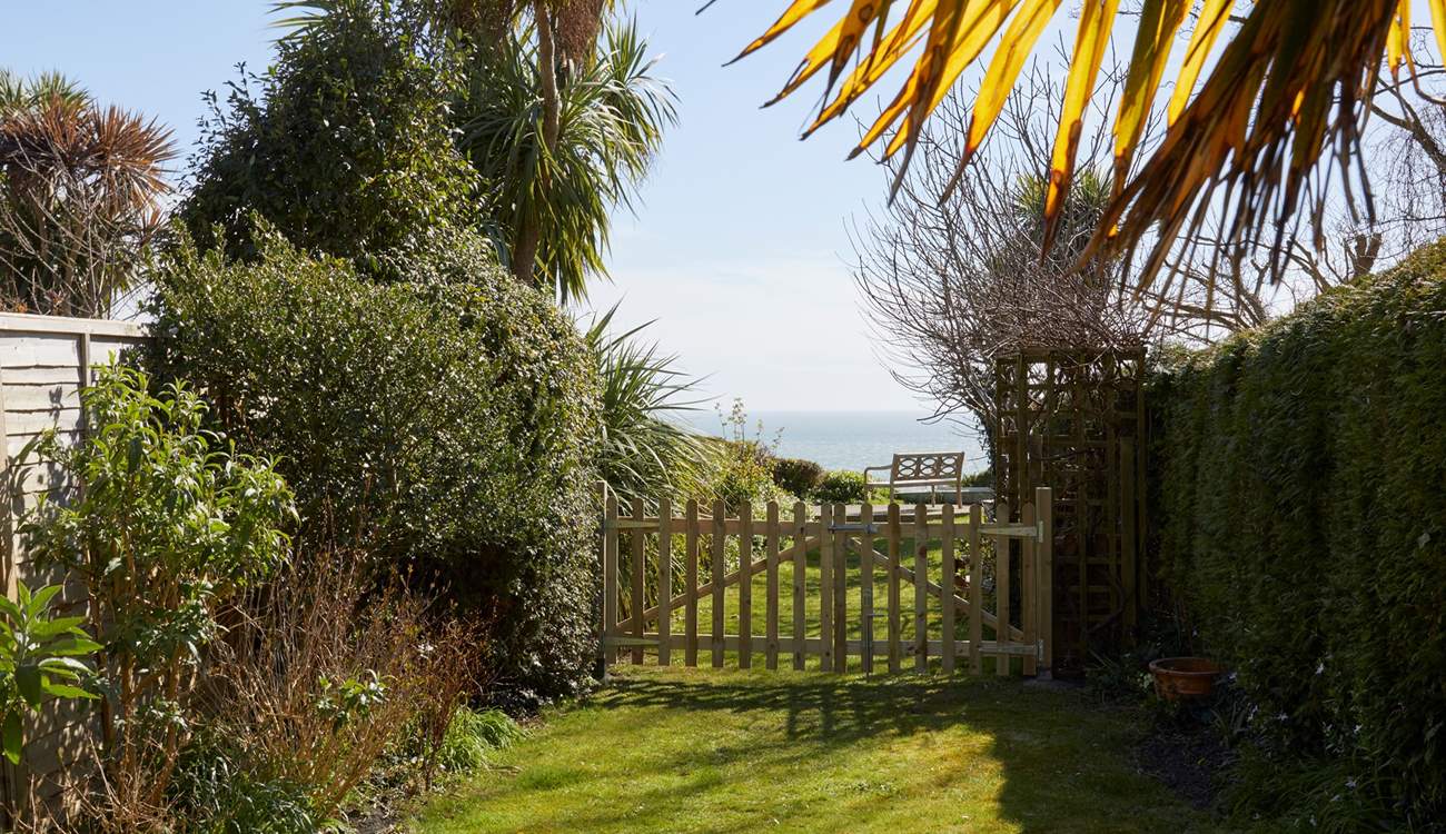 Please be aware, beyond the picket gates, the end of the garden is open to the edge with a steep drop. Please supervise children at all times.