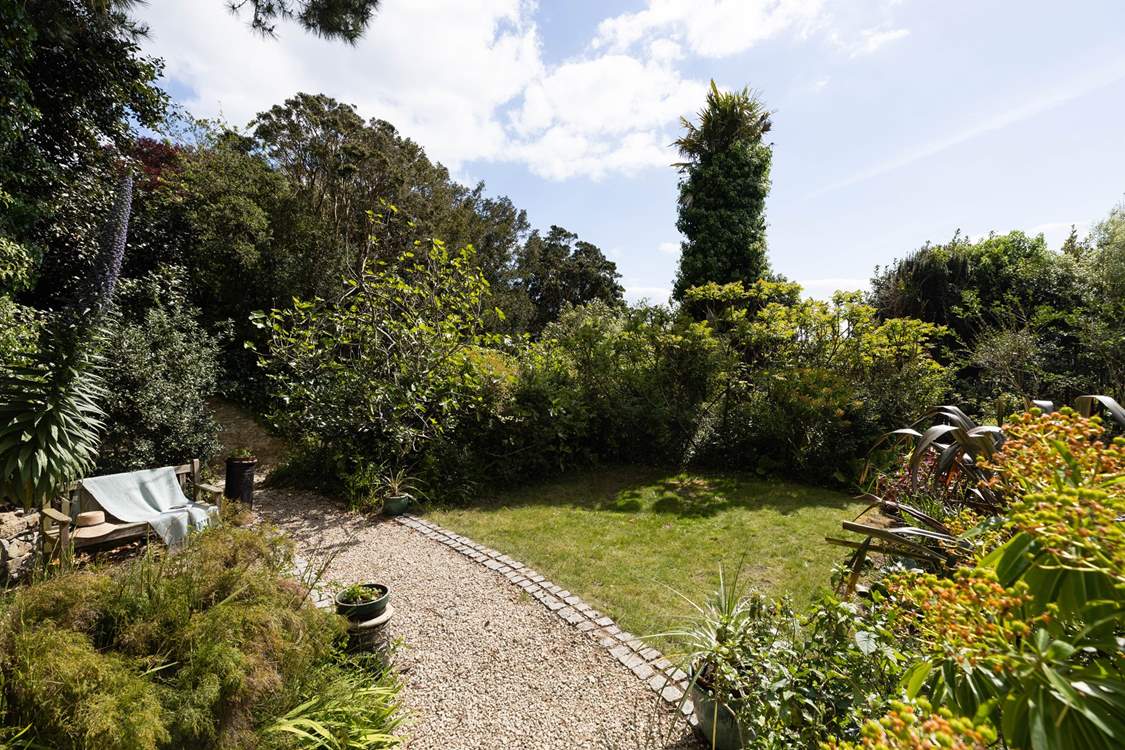 The garden at Woodland View is such a suntrap.