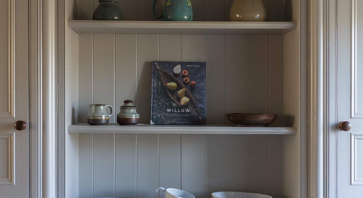 A selection of pottery for your culinary creations. 