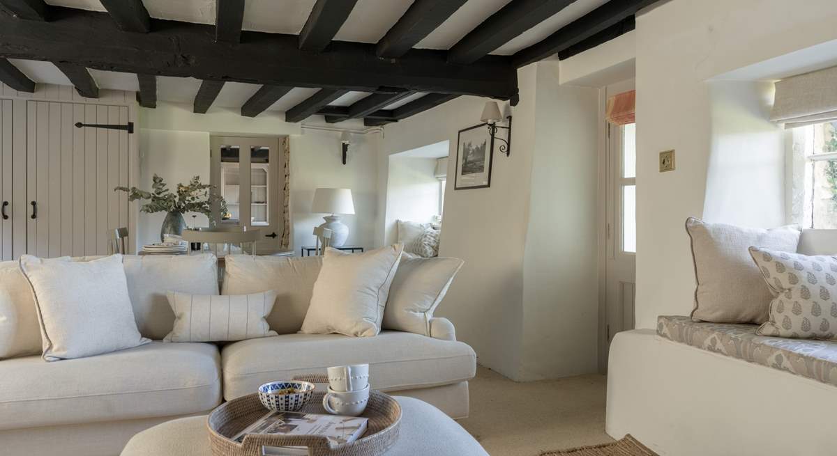 You can take a stroll out into the garden from the sitting-room. 