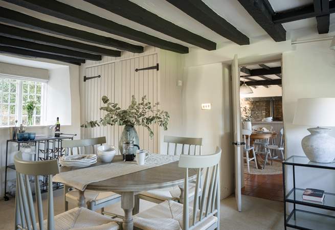 Prepare an elegant meal to share in these stylish surroundings. 