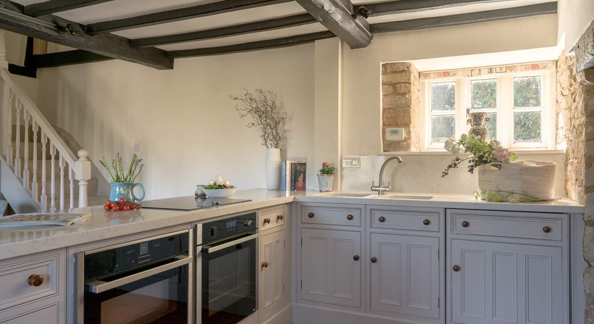 There are even two ovens - superb! 