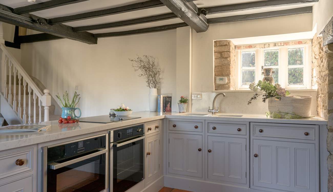 There are even two ovens - superb! 