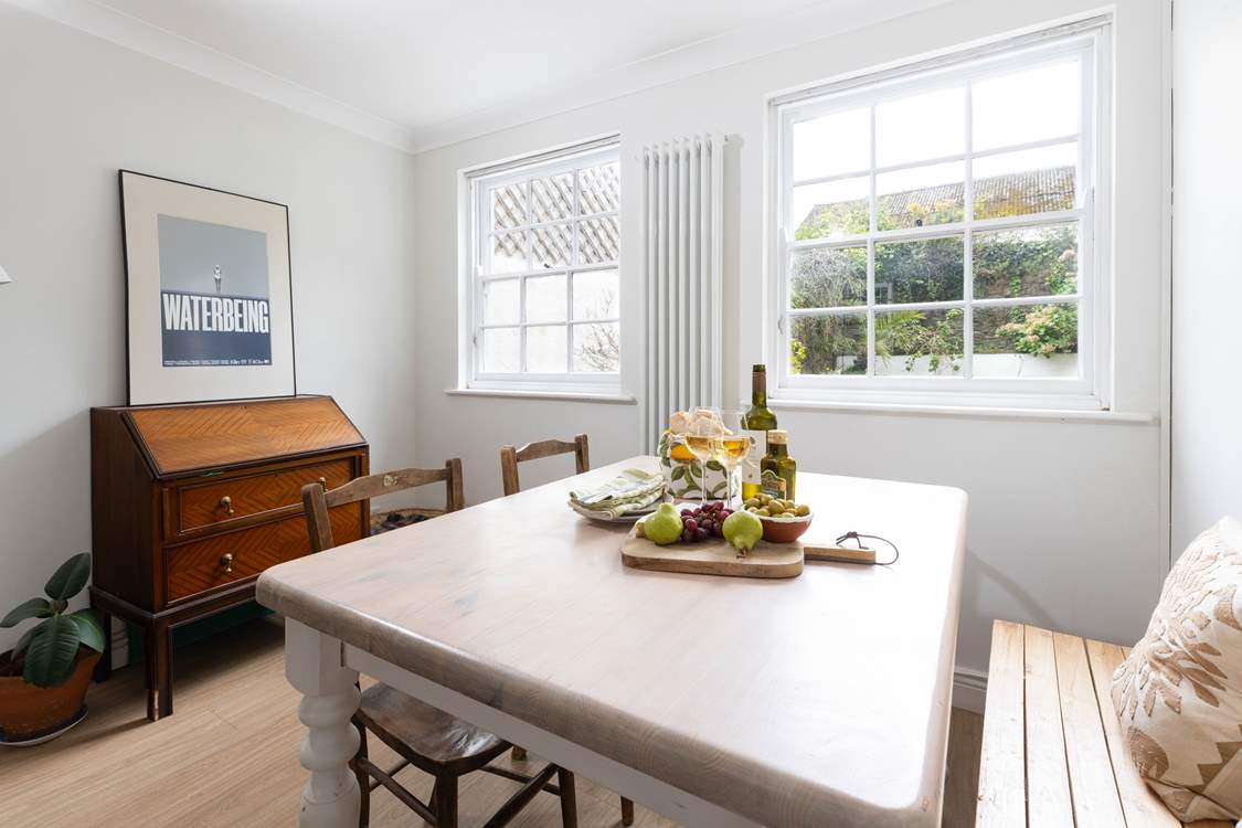 Enjoy long relaxing meals in the cottage.