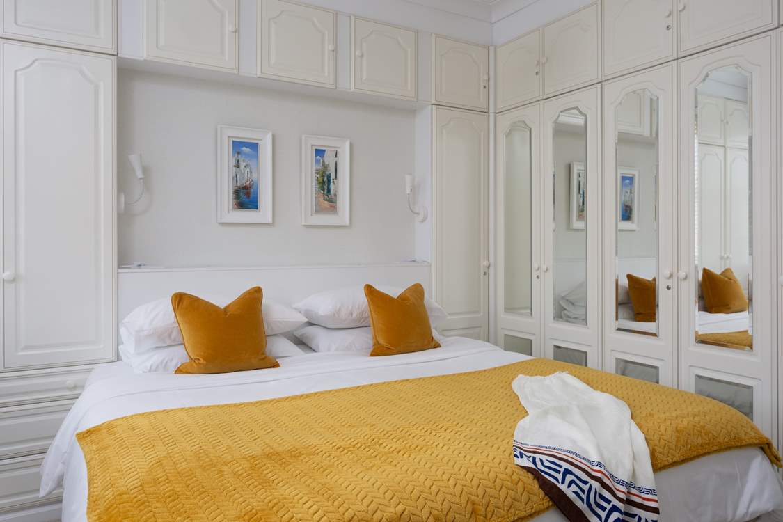 Three comfortable bedrooms to choose from.