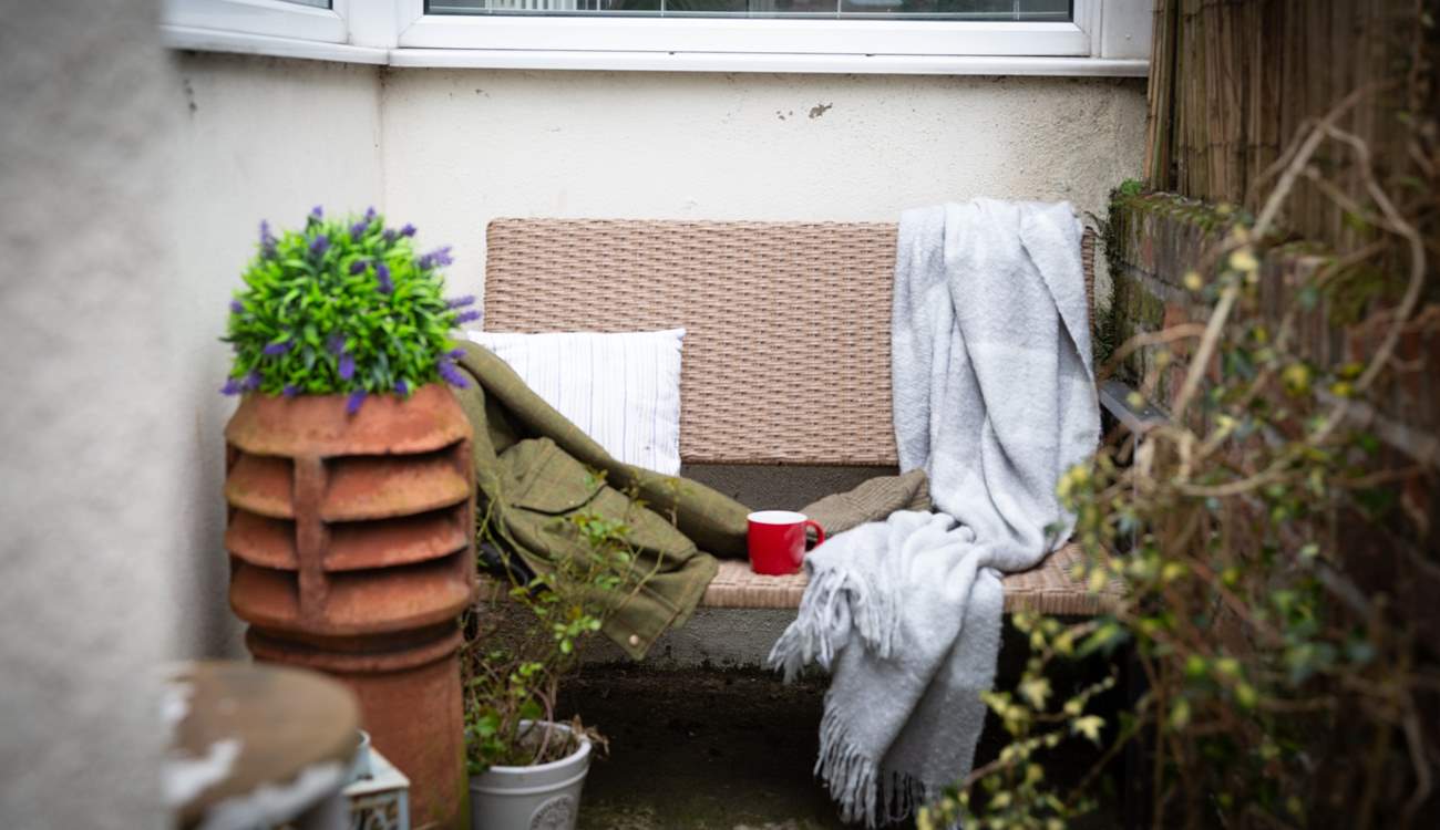 Peace and quiet in the rear courtyard.