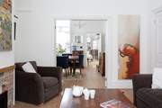 Open the doors to the dining-area for a more spacious feel, or close them if you want to feel cosy.