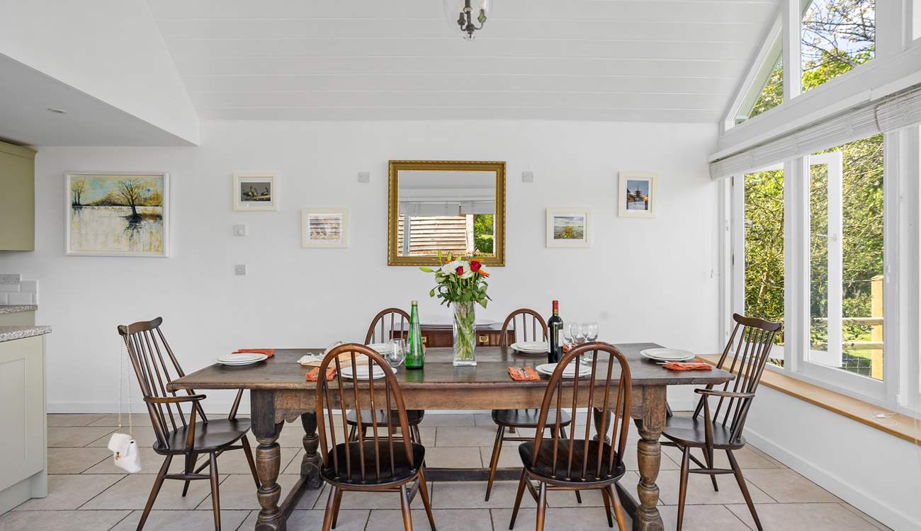 What a delightful spot to enjoy any meal in.