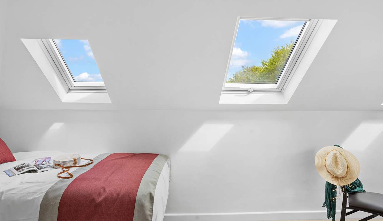 The light pours into this gorgeous room.