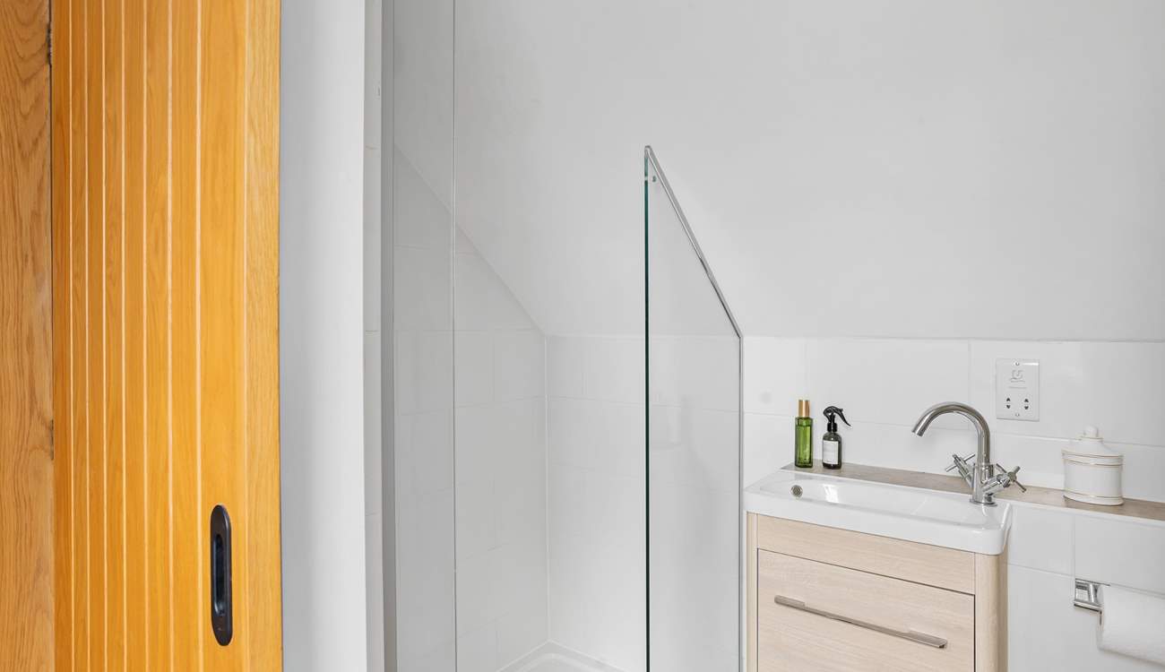 Bedroom 2's en suite shower-room. Please be mindful of the sloping ceiling.