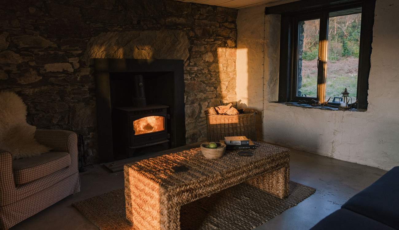 As the sun begins to dip beyond the horizon, watch the light transform the space from day to night. 