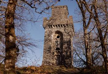 Climb the short trail to the summit and Lady Margaret’s Tower for spectacular views over Loch Linnhe, Loch Etive and the Isle of Mull.
