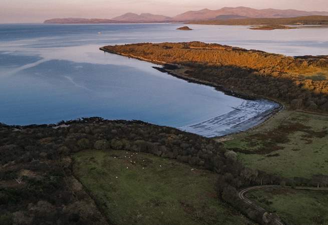 This aerial image shows how close Na Mara is to the private beach. 