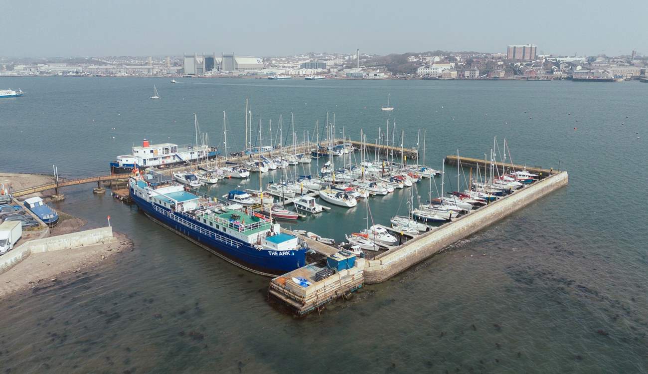 Situated in the idyllic Torpoint Harbour.