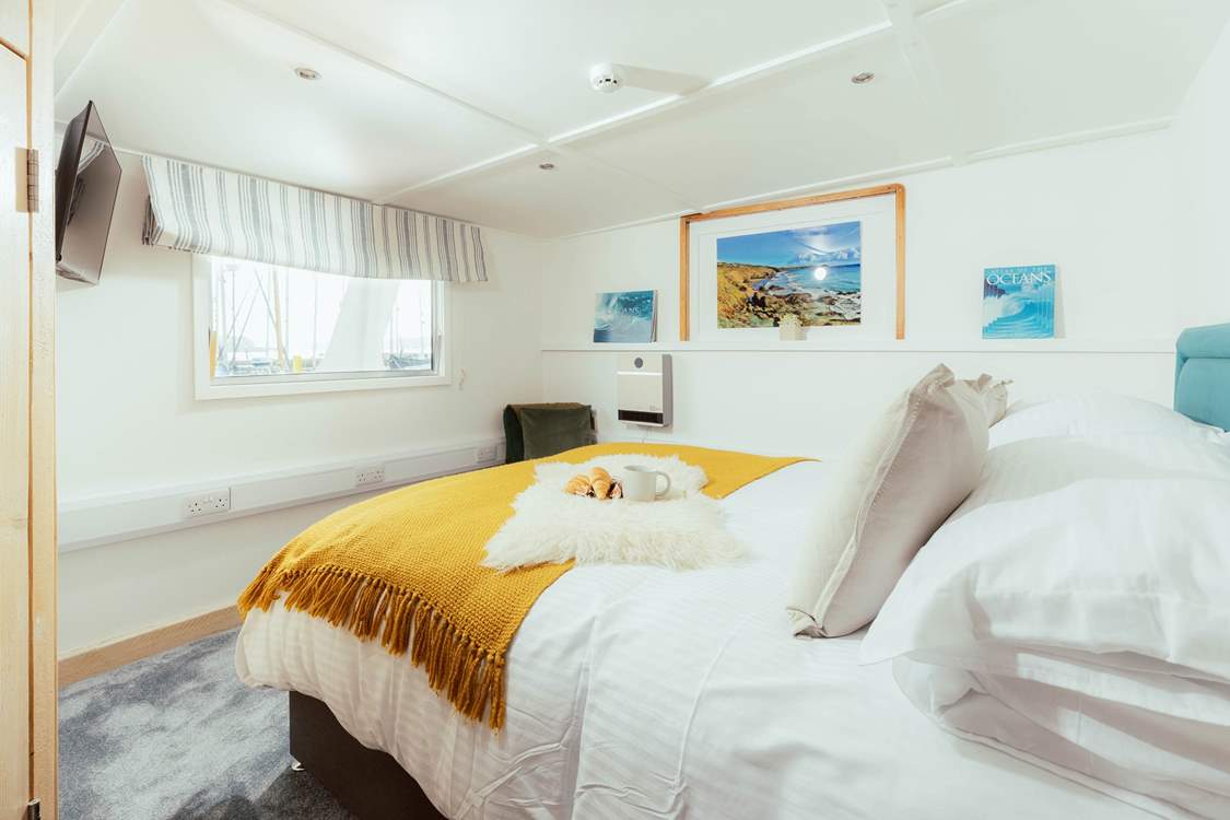 The Captain's room is the perfect space for a restful night's sleep.