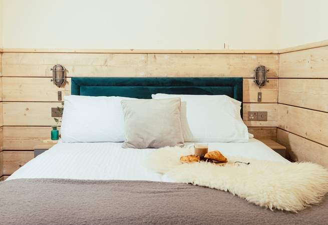 Crew cabin 5 sleeping up to two guests.