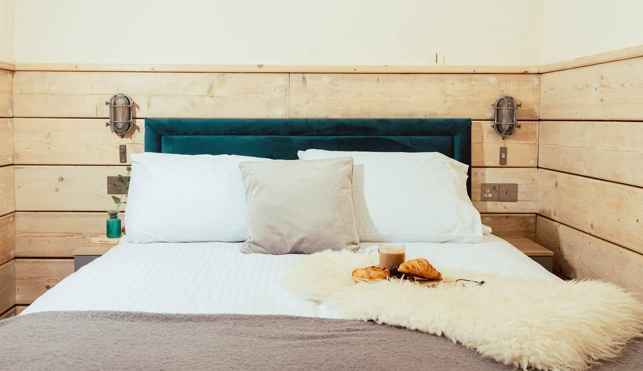 Crew cabin 5 sleeping up to two guests.