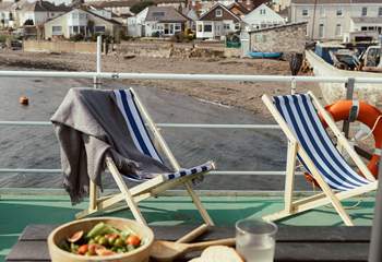 Coastal memories await.