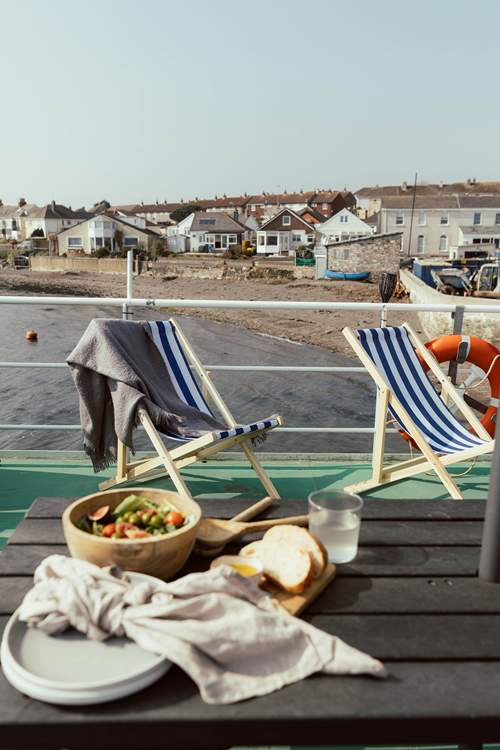 Coastal memories await.