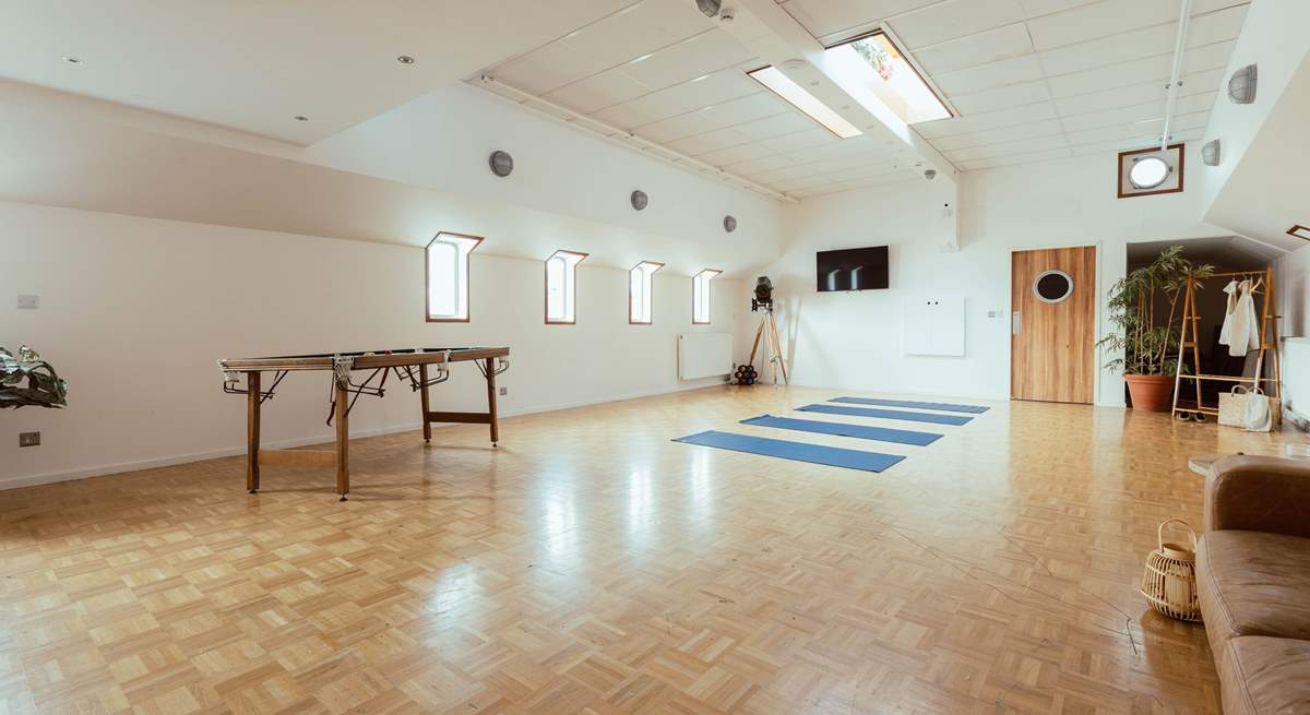 Complete with your own studio - perfect for those early morning yoga sessions or evening games nights. 